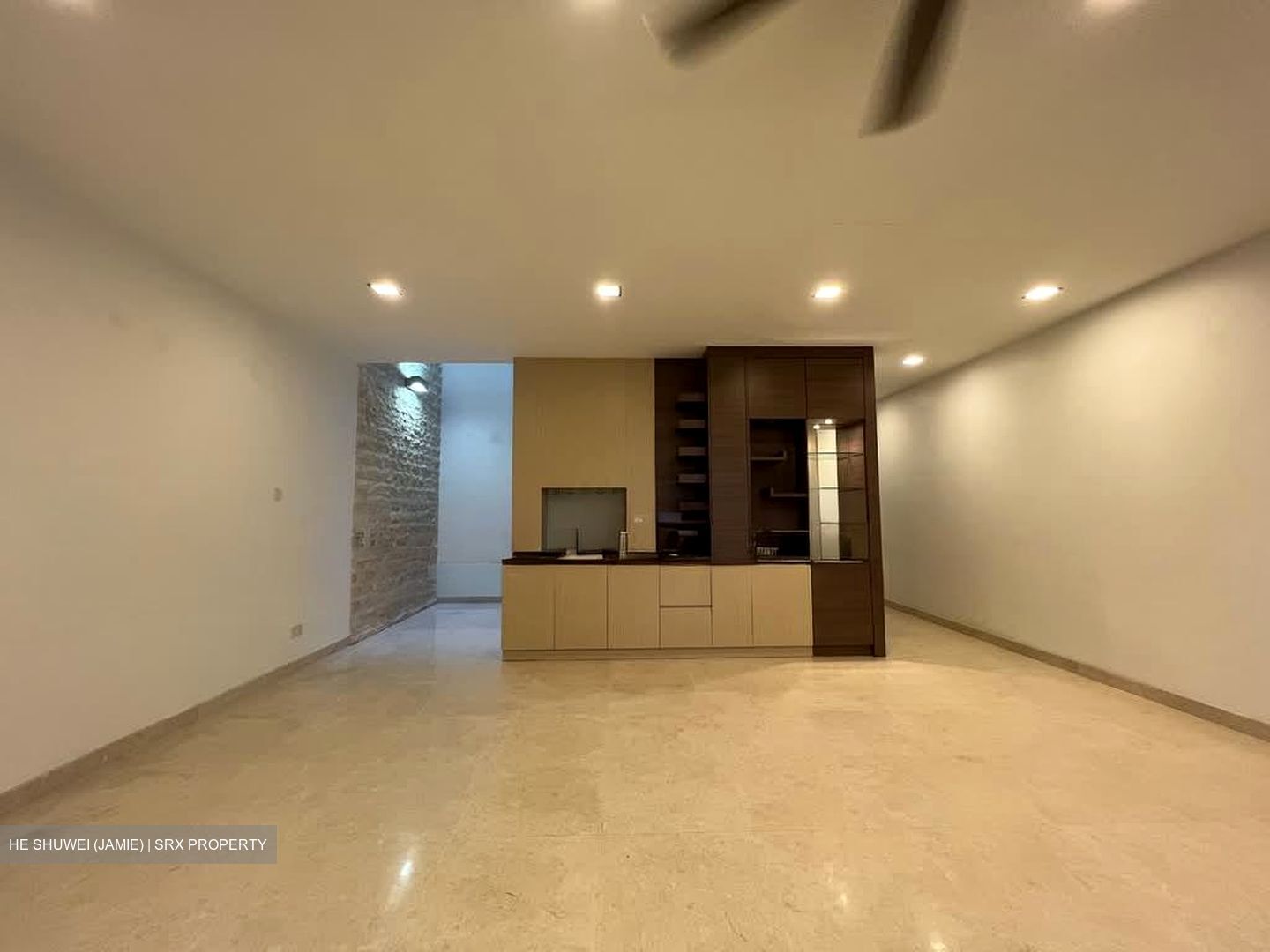 Grove Drive (D10), Terrace #546844601